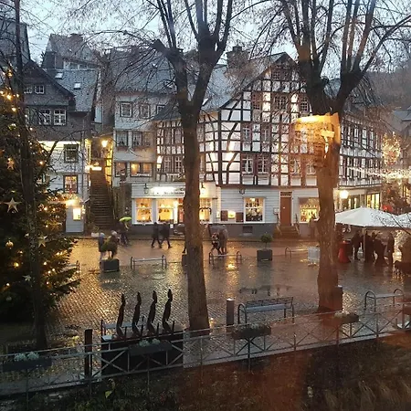 Historisches Haus Im Herzen Von Monschau Camera foto